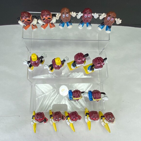 Vintage California Raisins Beach and Sports Figurines Mixed Lot of 16 - Picture 6 of 10